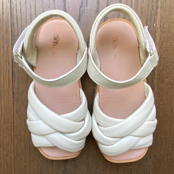 Zara girls sandal - size 26 EU, 9.5 US - Picture 8 of 8